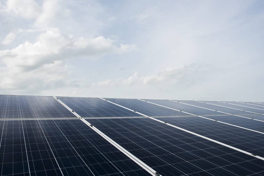 εγκατάσταση φωτοβολταϊκών - φωτοβολταϊκά στις στέγες - ΑΠΕ - Ανανεώσιμες Πηγές Ενέργειας